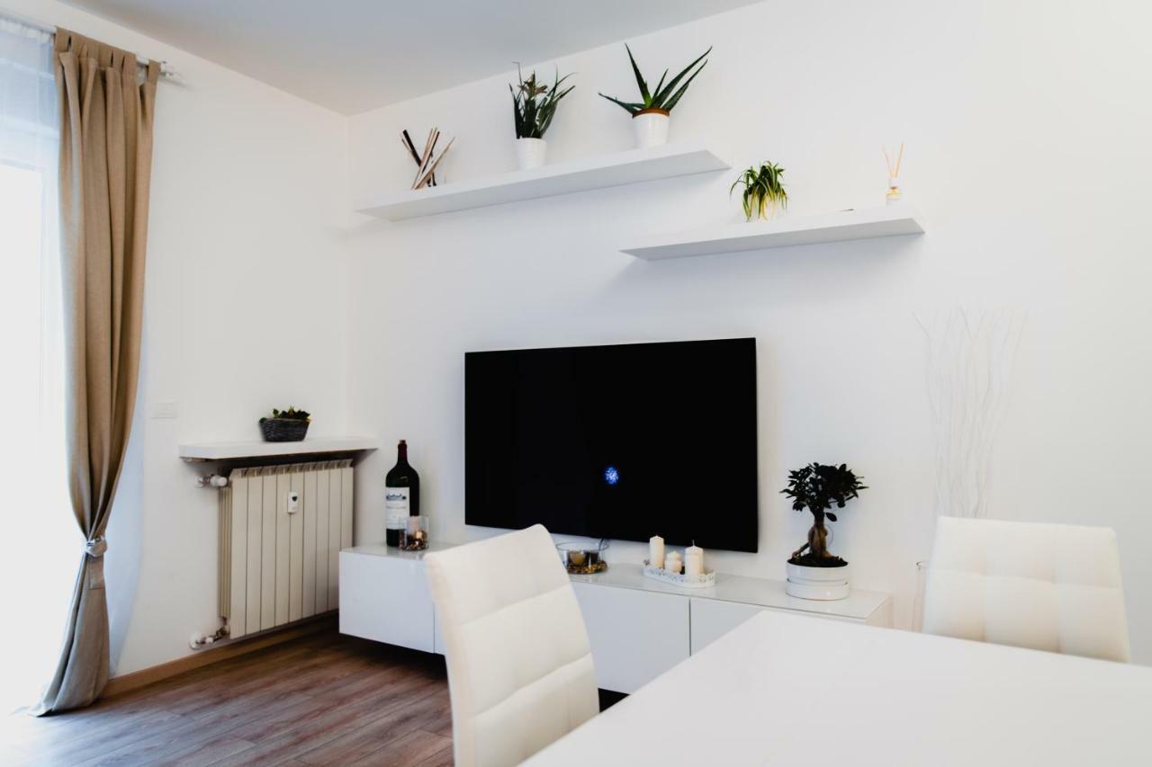 La Boutique Del Vento - Esclusivo In Pieno Centro Appartement Triëst Buitenkant foto